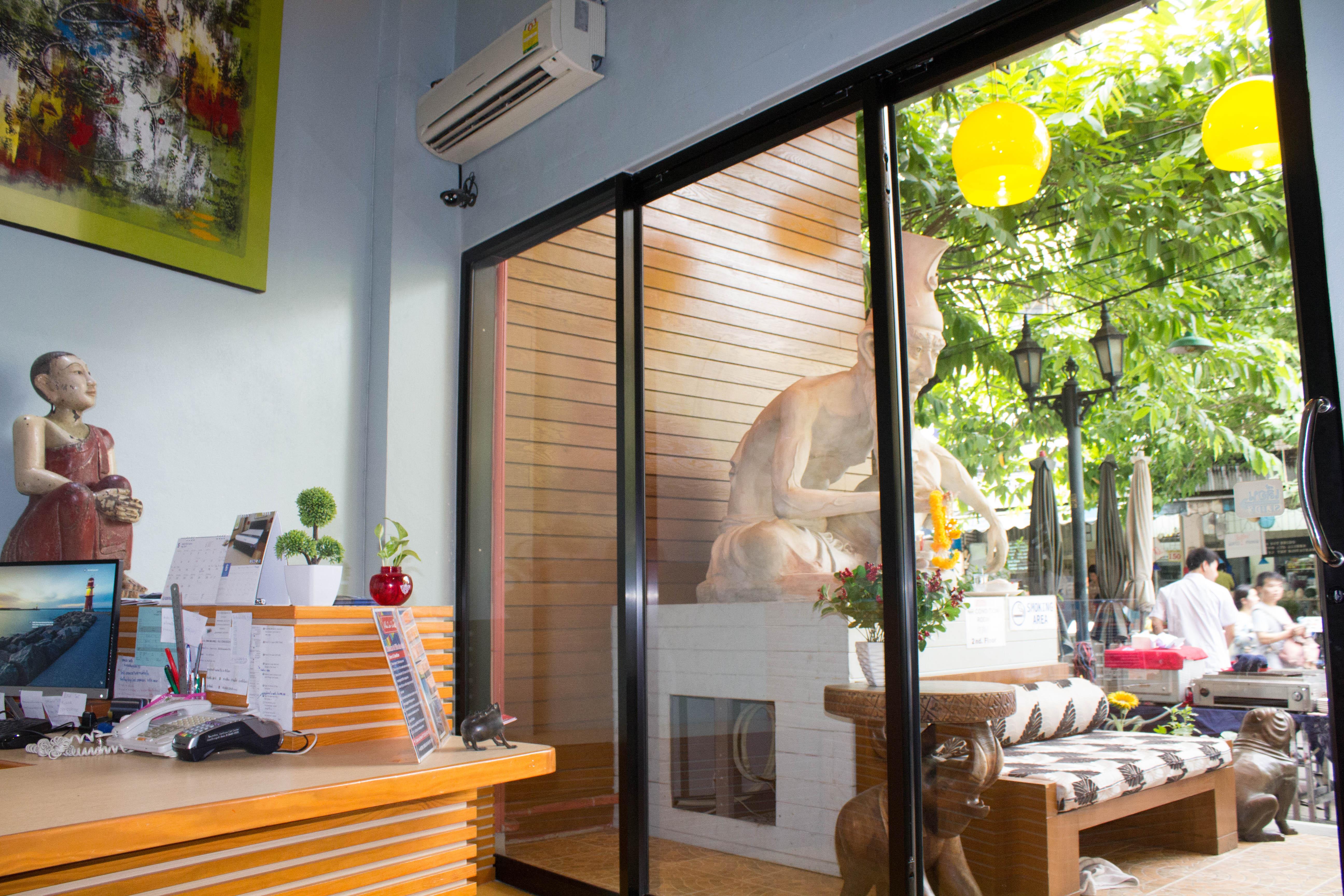 Villa Cha-Cha Khaosan Rambuttri Bangkok Extérieur photo